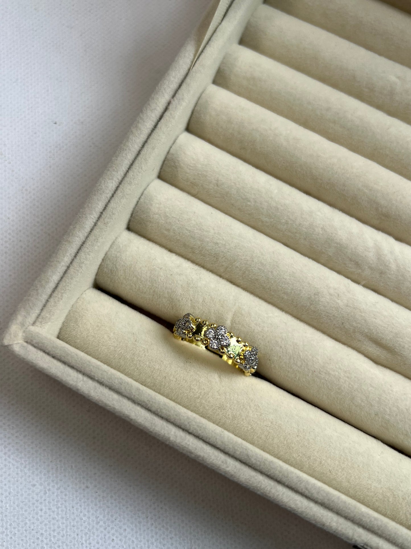 Chunky VC ring {free size}