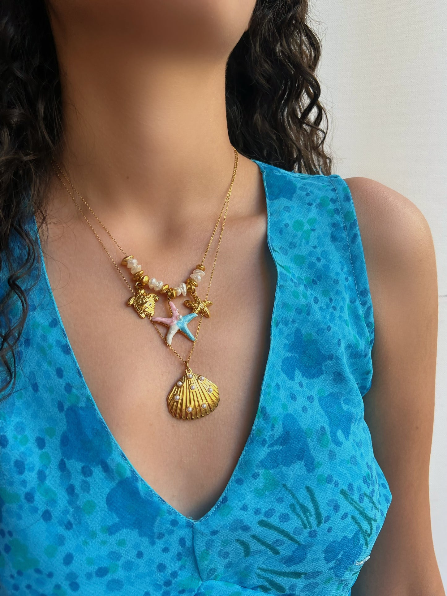 BluexPink starfish necklace