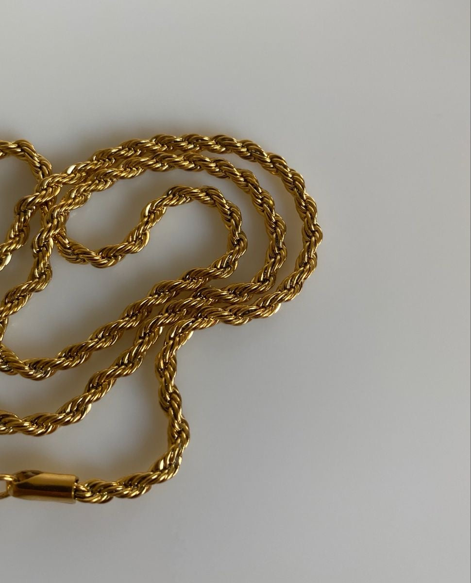 Rope necklace