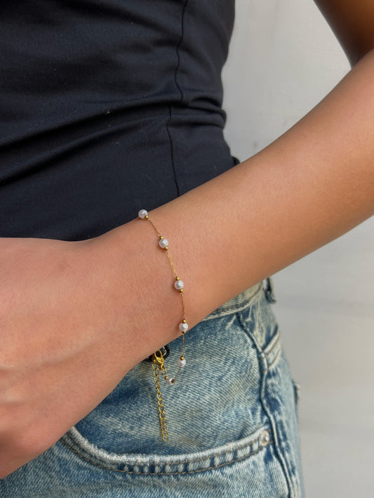 Mini Pearls Bracelet