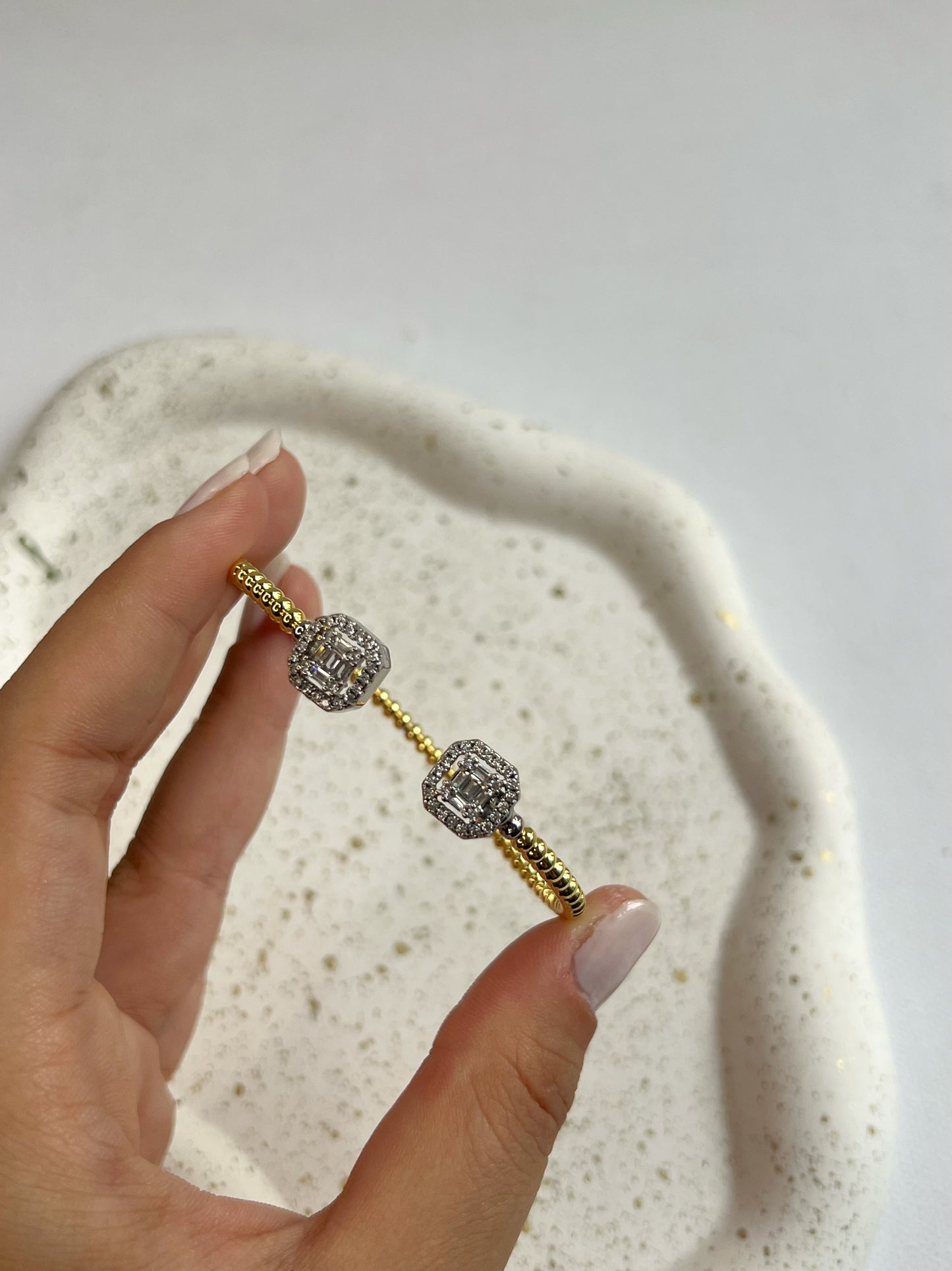 Diamond bangle