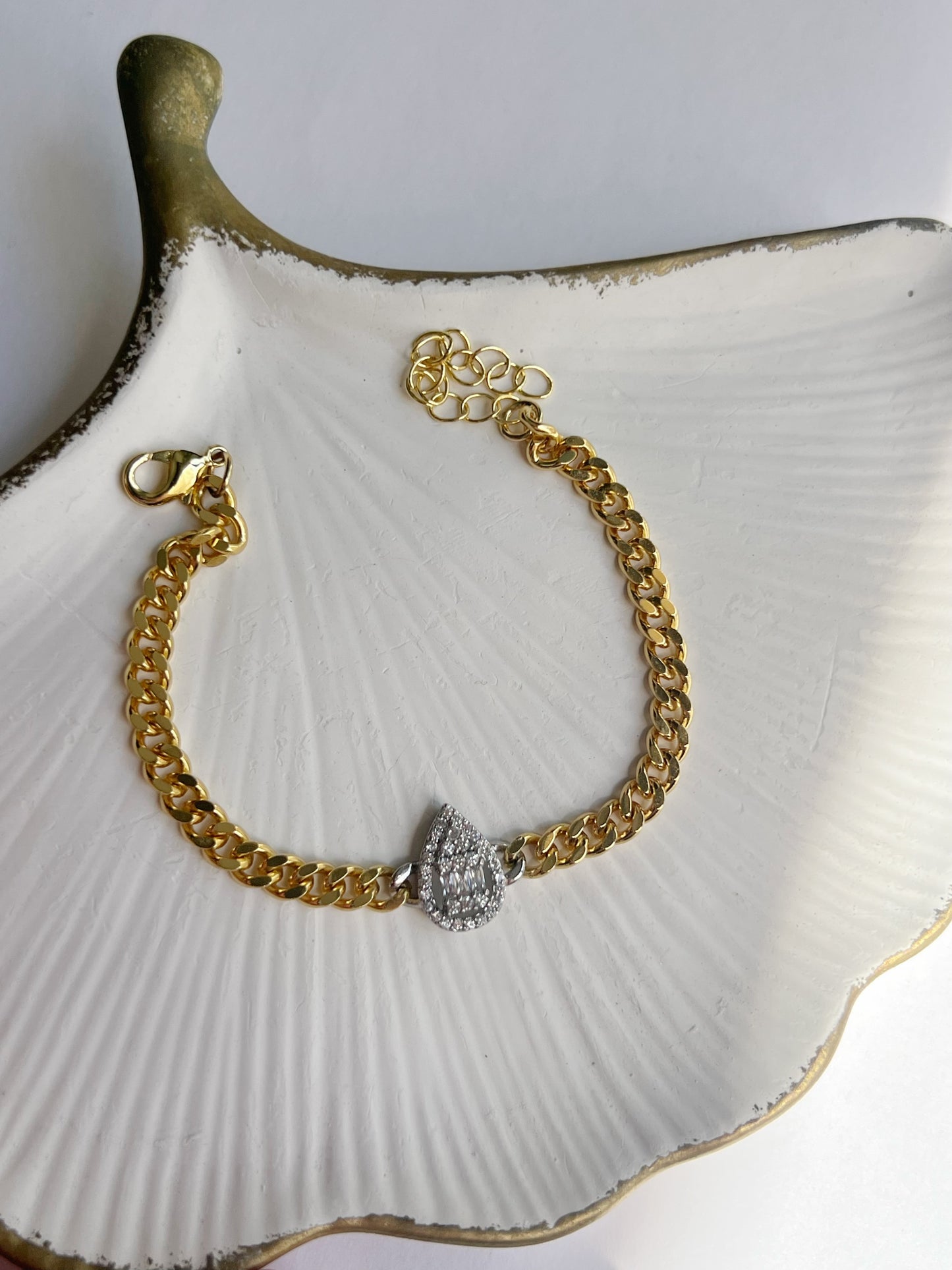 Pear groumette bracelet