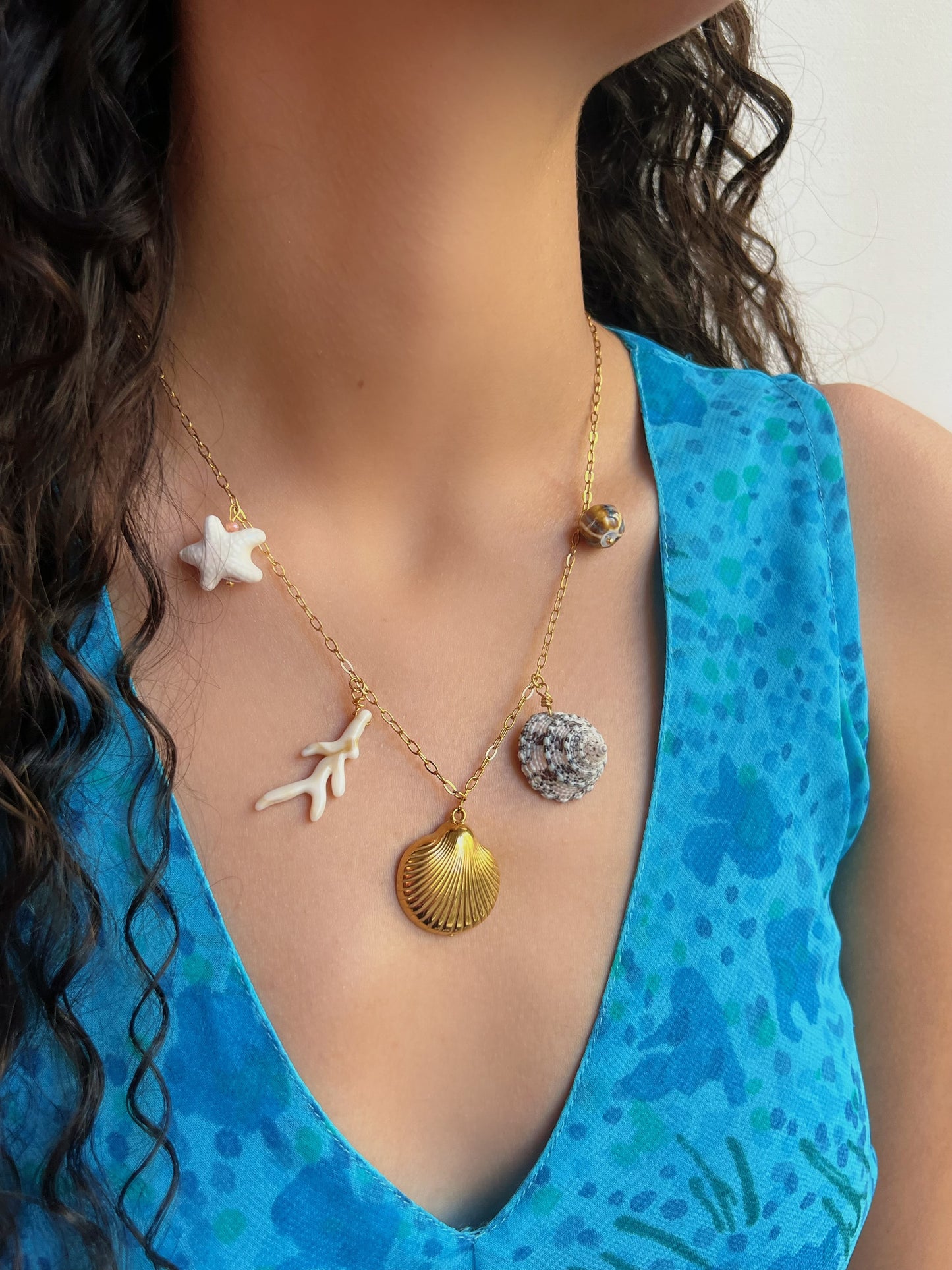 Shells chunky necklace